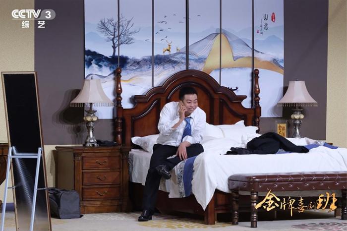 《金牌喜剧班》神秘开场学员直面导师灵魂拷问 “班级大考”谁是人气No.1