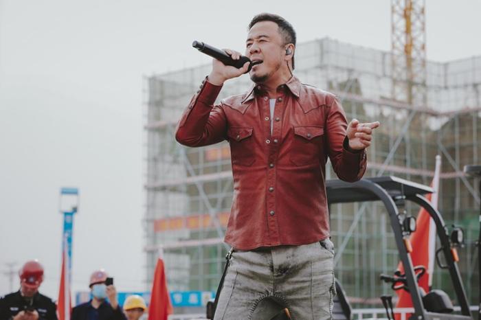 杨坤 摄影：贾宁旨
